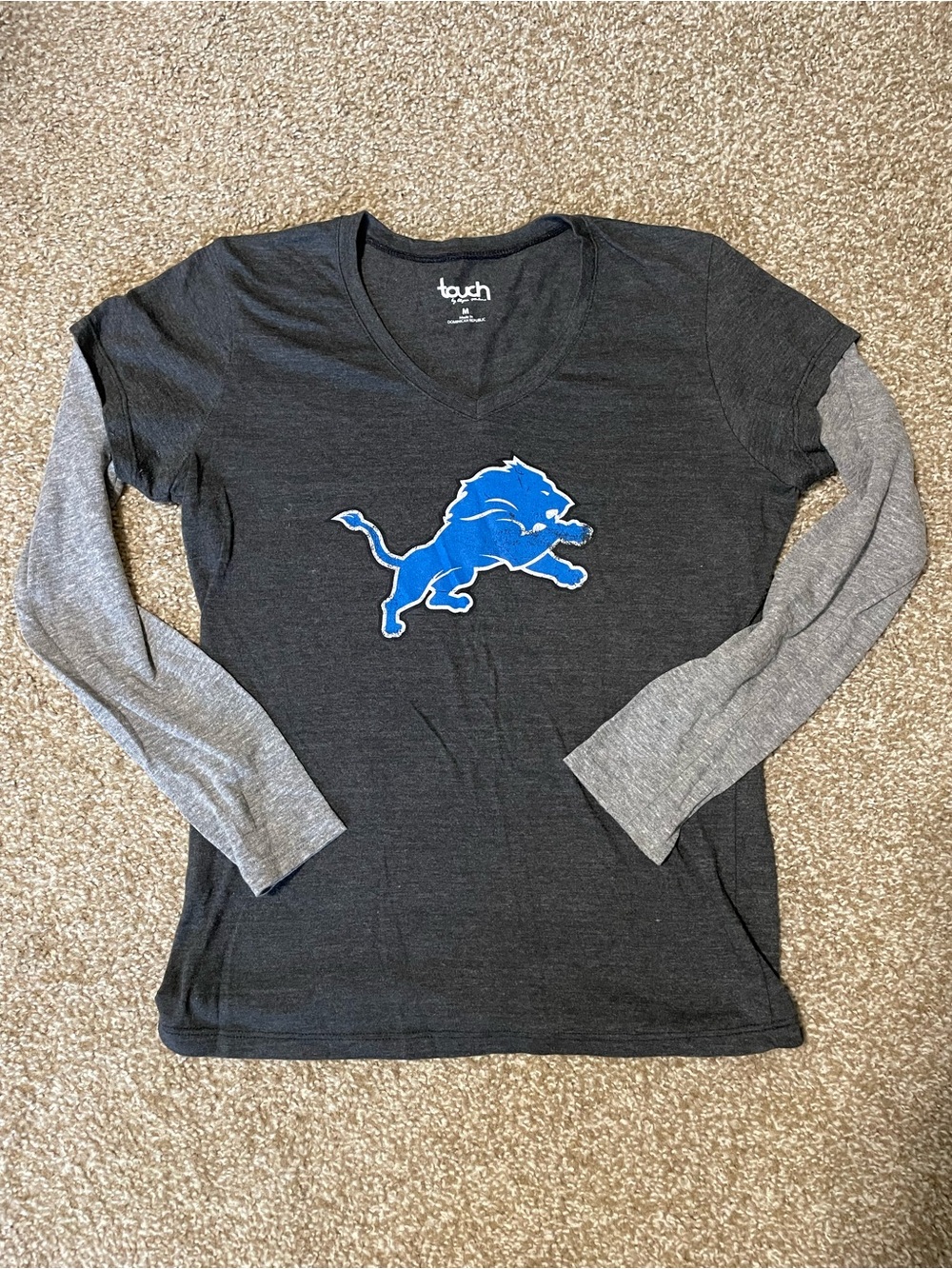 Touch NFL Women’s Long Sleeve Layered Tee - Dark Gray with Light Gray Sleeves